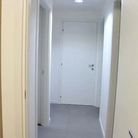 Apartment West 3