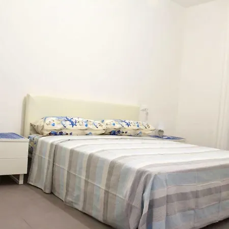 West 3 Apartment