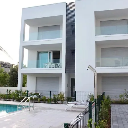 West 3 Apartment